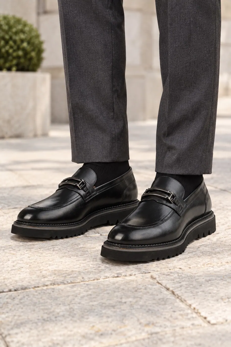 Torento Metal Aksesuarlı Loafer Siyah